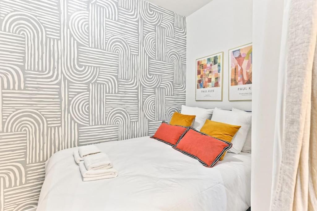 Appartement Central Proche Atelier Des Lumieres Paris Exterior photo
